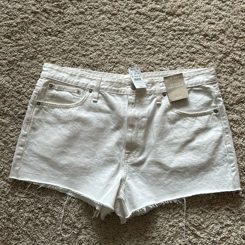 Madewell Relaxed Fit Mid-Rise Raw Edge Shorts Sz 32 NWT - Picture 2 of 5